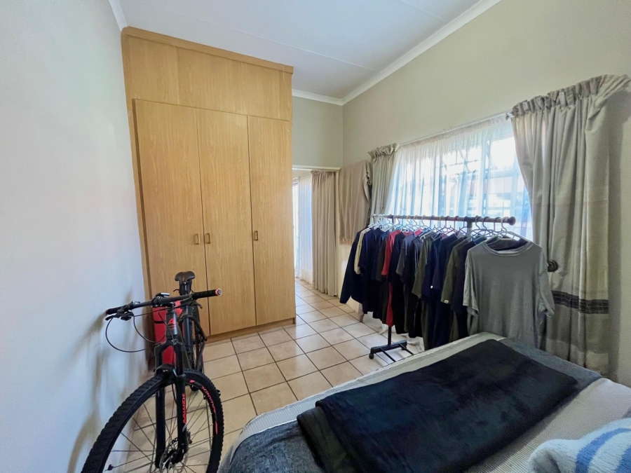 3 Bedroom Property for Sale in Safari Gardens North West